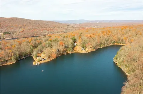 215 Little Pond Road Pawling NY 12564