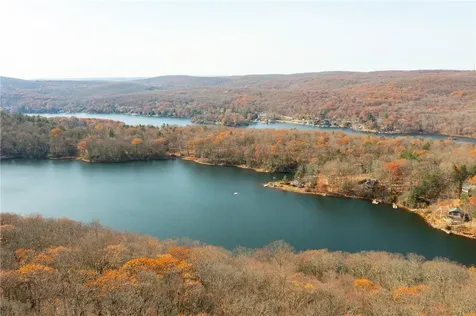 215 Little Pond Road Pawling NY 12564
