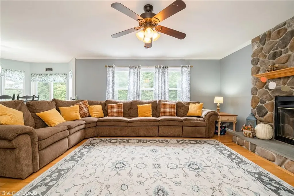 12 Seals Drive Monroe NY 10950