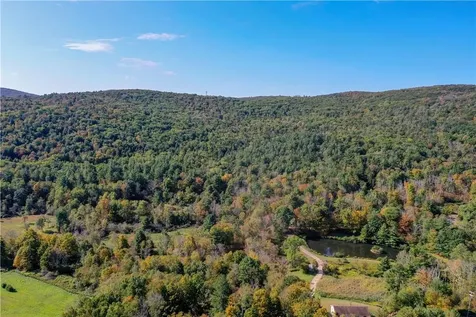 25 Nobletown Road Hillsdale NY 12529