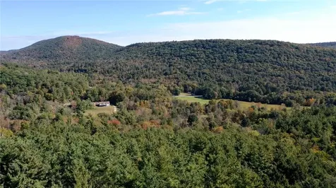 25 Nobletown Road Hillsdale NY 12529
