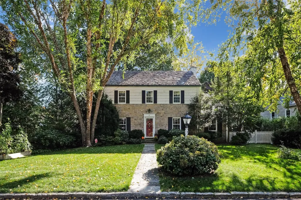 8 Oakstwain Road Scarsdale NY 10583