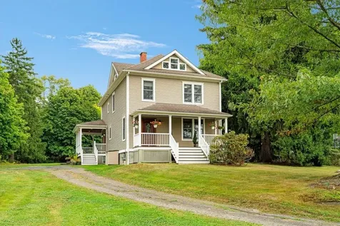 10 Frost Lane Cornwall NY 12518