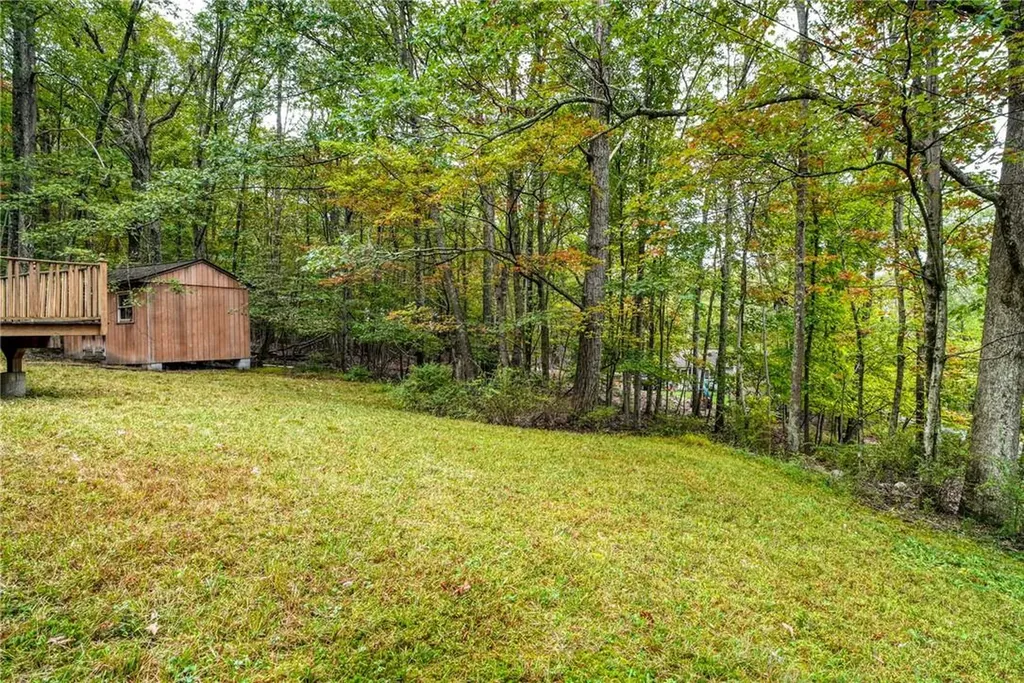 60 Flicker Trail Wurtsboro NY 12790