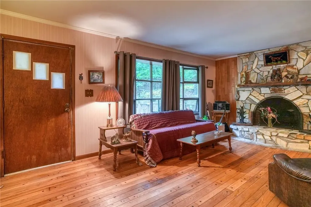 60 Flicker Trail Wurtsboro NY 12790