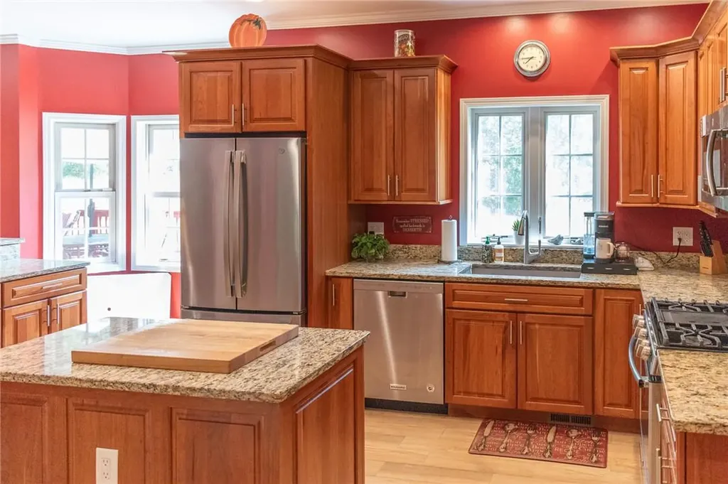 52 Eleanor Drive Salt Point NY 12578