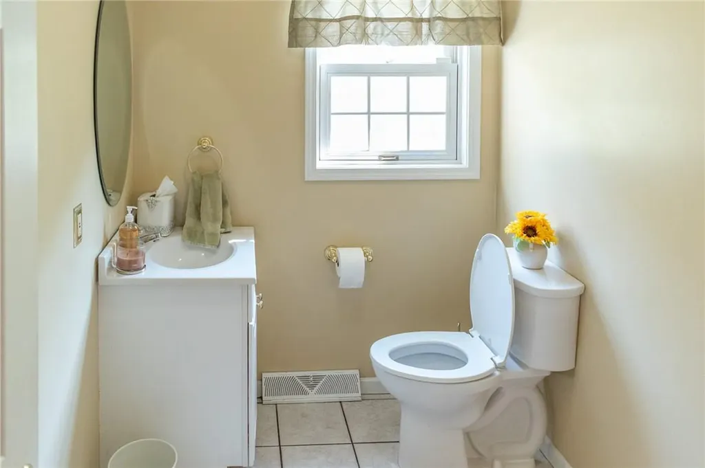 52 Eleanor Drive Salt Point NY 12578