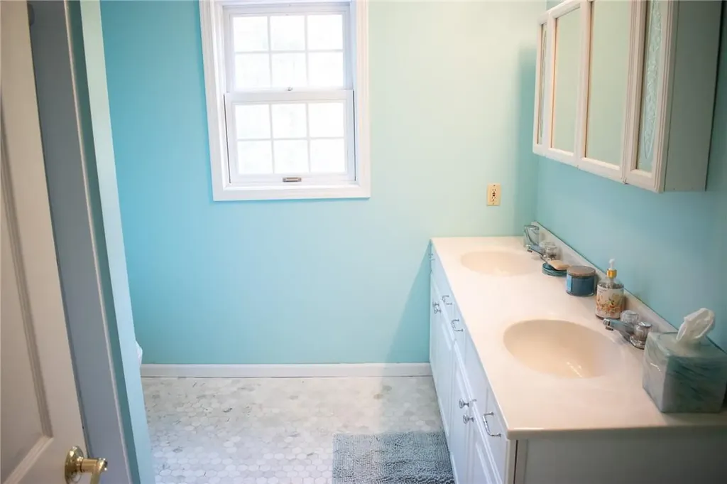 52 Eleanor Drive Salt Point NY 12578