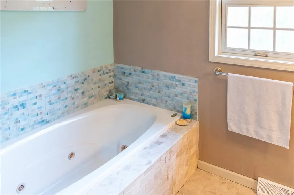 52 Eleanor Drive Salt Point NY 12578