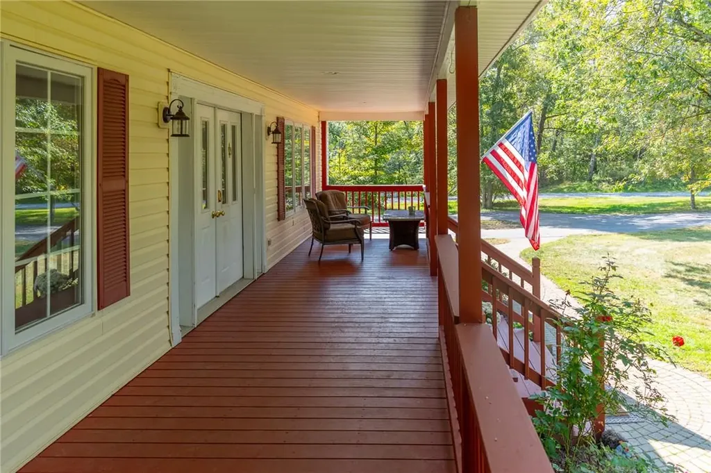 52 Eleanor Drive Salt Point NY 12578