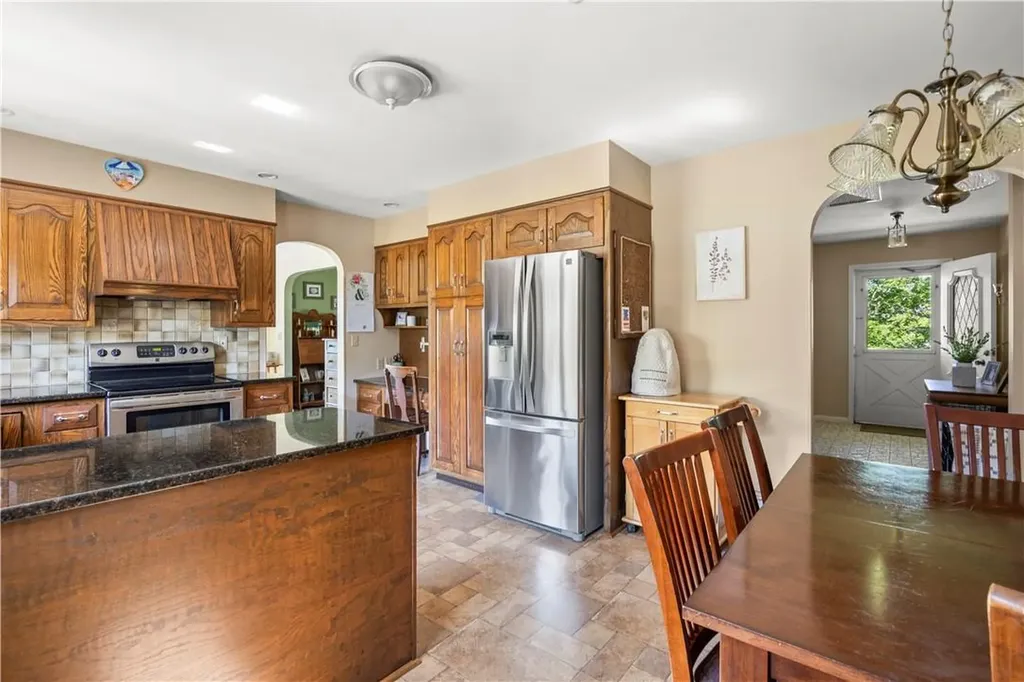33 Mountain View Road Germantown NY 12526