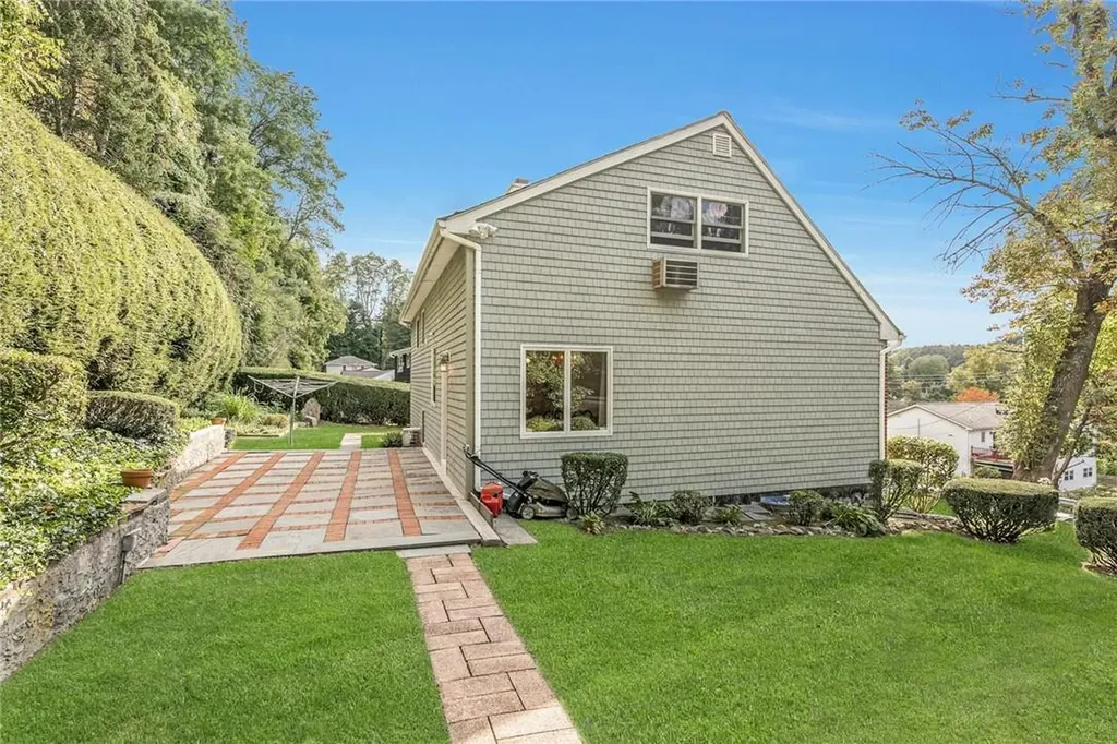 152 Commerce Street Hawthorne NY 10532