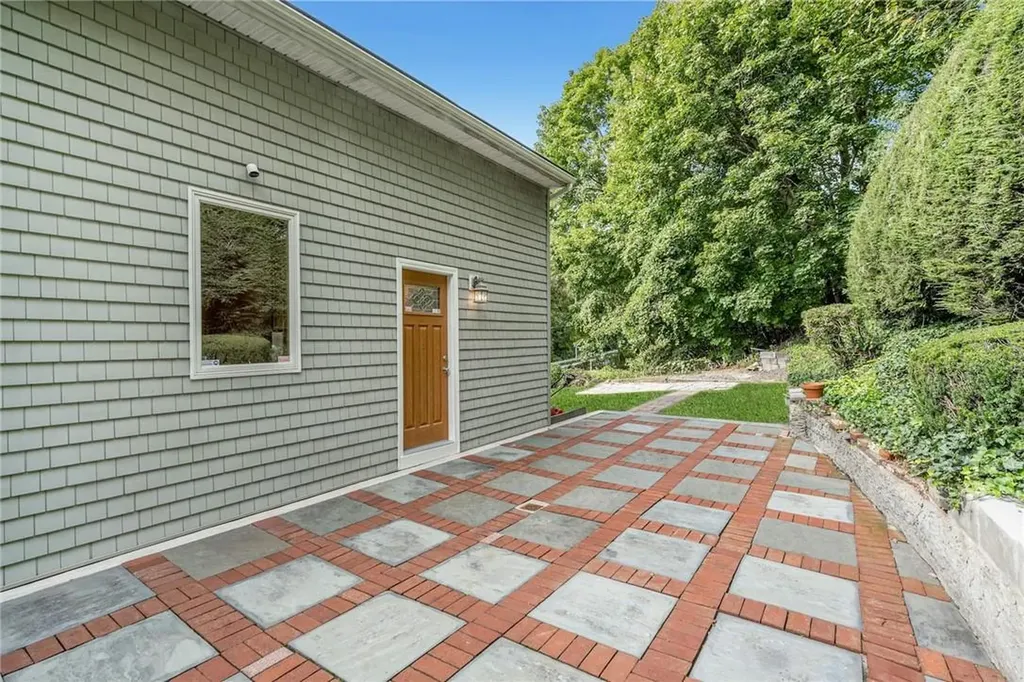 152 Commerce Street Hawthorne NY 10532
