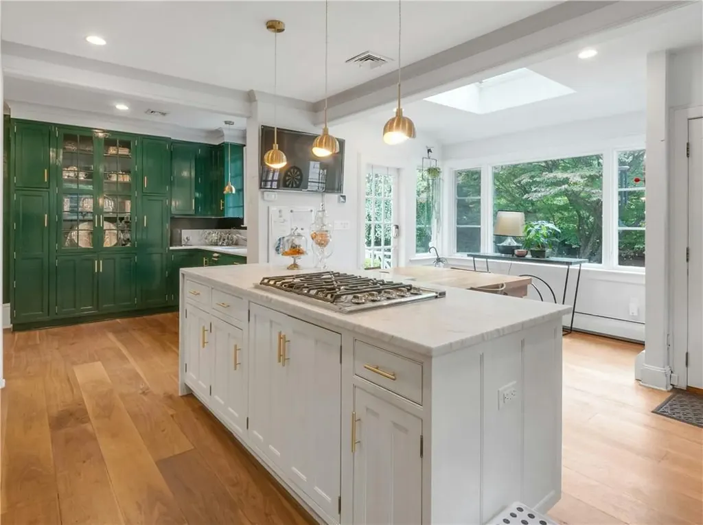 91 Warwick Road Bronxville NY 10708