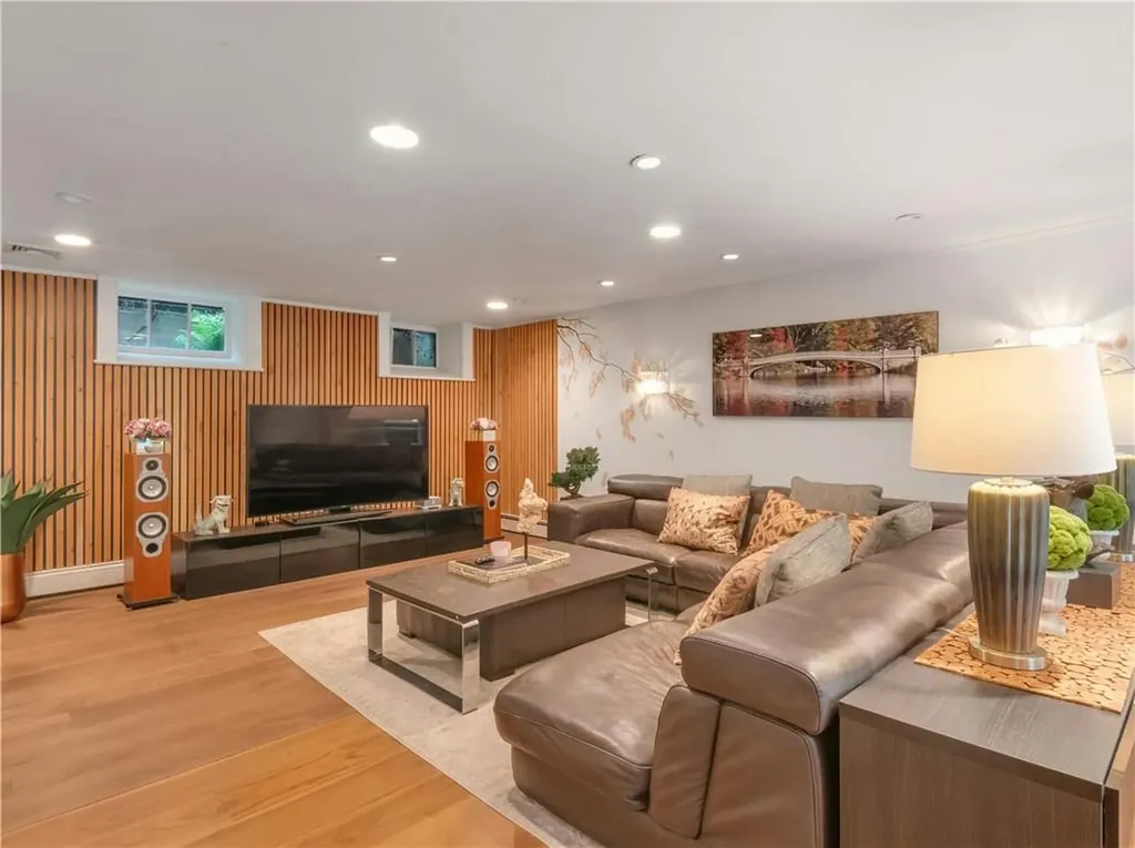 91 Warwick Road Bronxville NY 10708