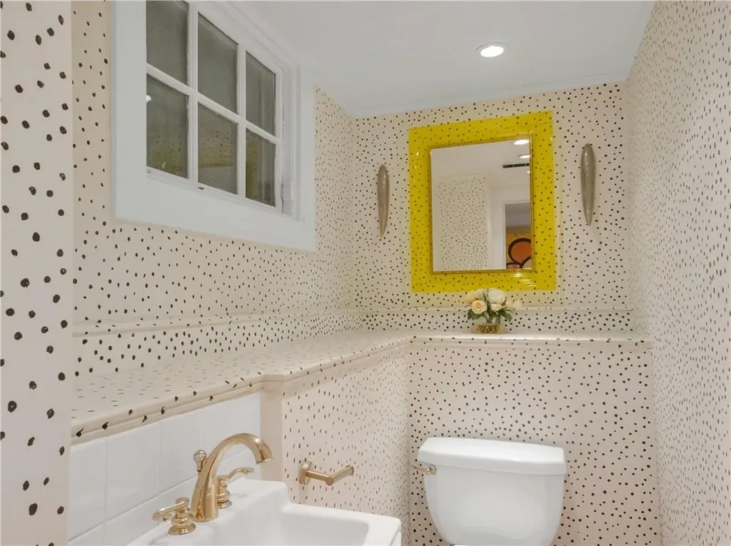 91 Warwick Road Bronxville NY 10708