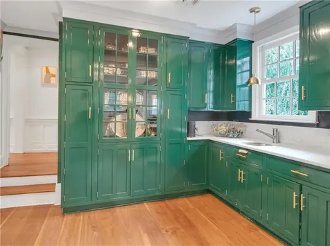 91 Warwick Road Bronxville NY 10708