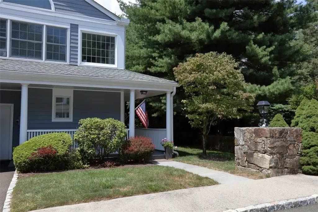 230 Saugatuck Avenue Westport CT 06880