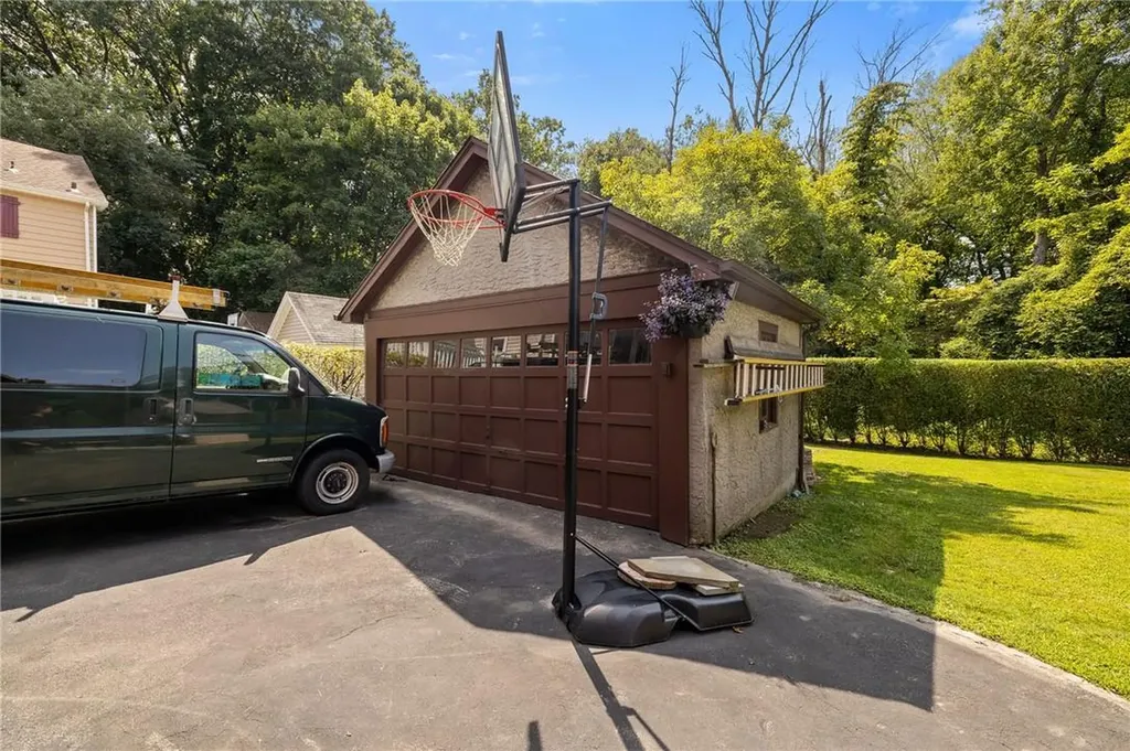 842 Webster Avenue New Rochelle NY 10804