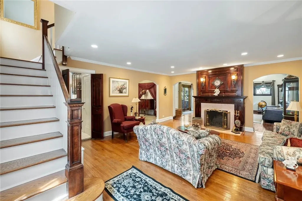 842 Webster Avenue New Rochelle NY 10804