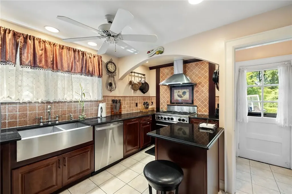 842 Webster Avenue New Rochelle NY 10804