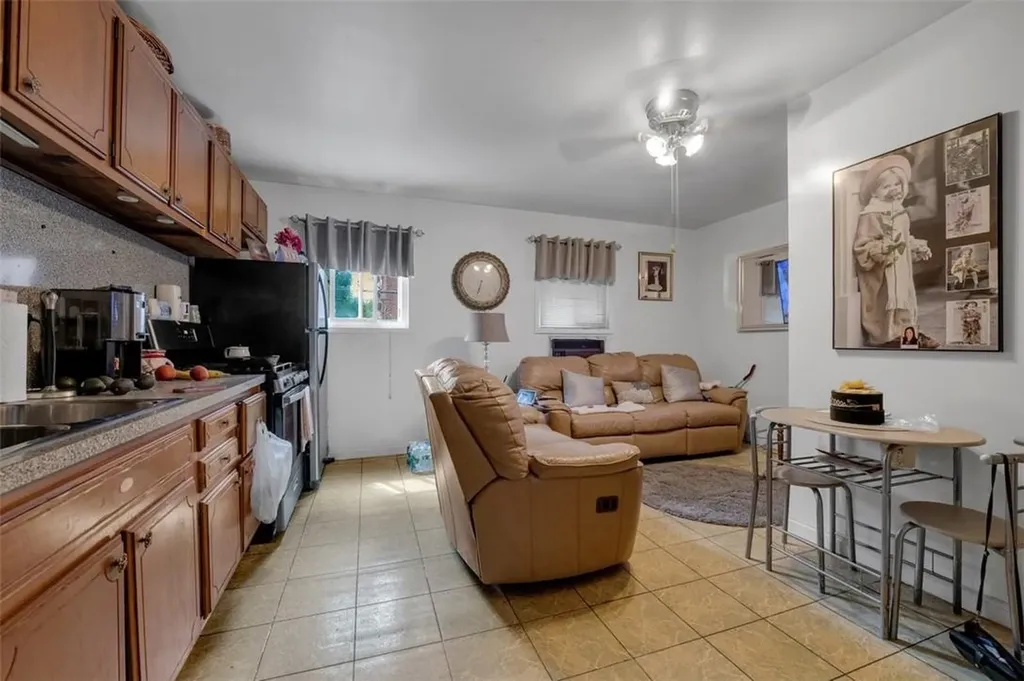 909 Vincent Avenue Bronx NY 10465