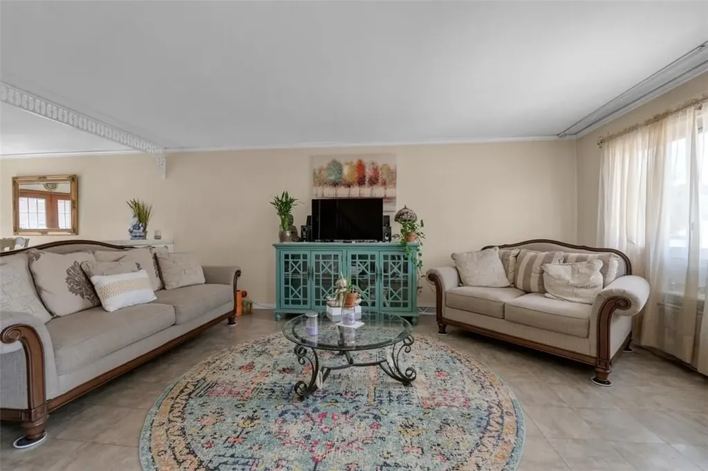 909 Vincent Avenue Bronx NY 10465