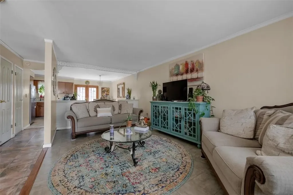 909 Vincent Avenue Bronx NY 10465