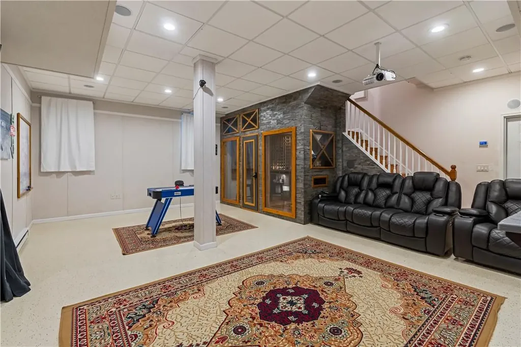 10 Clarion Drive White Plains NY 10603