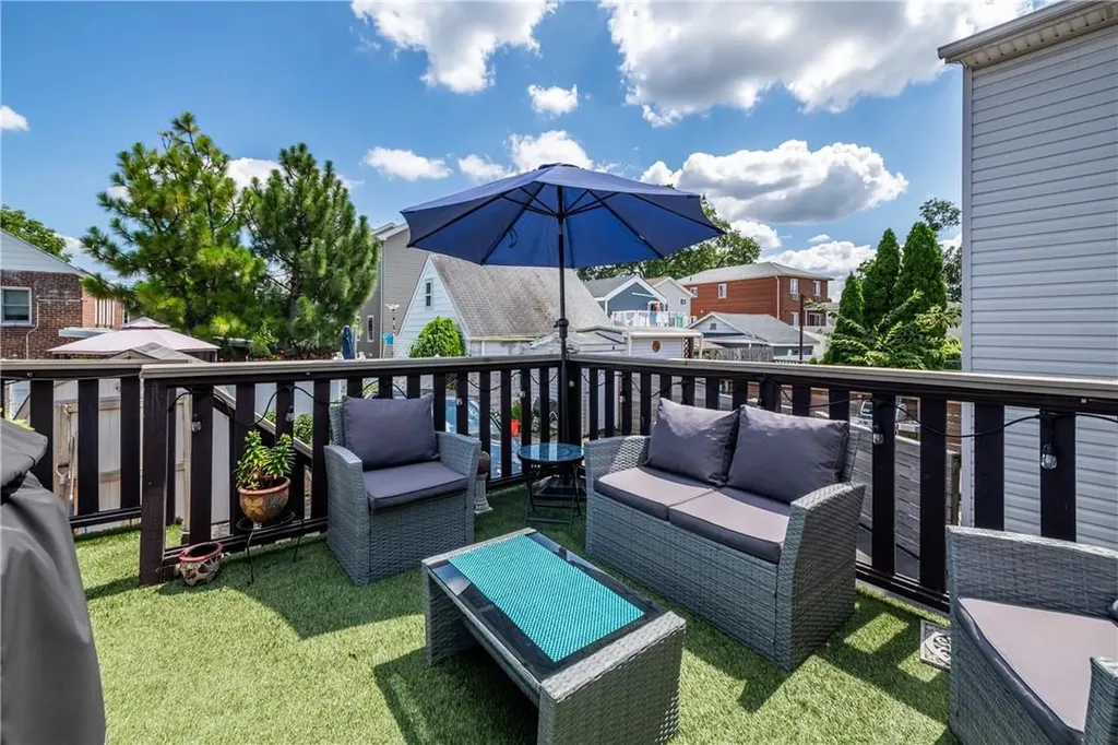 3258 Glennon Place Bronx NY 10465