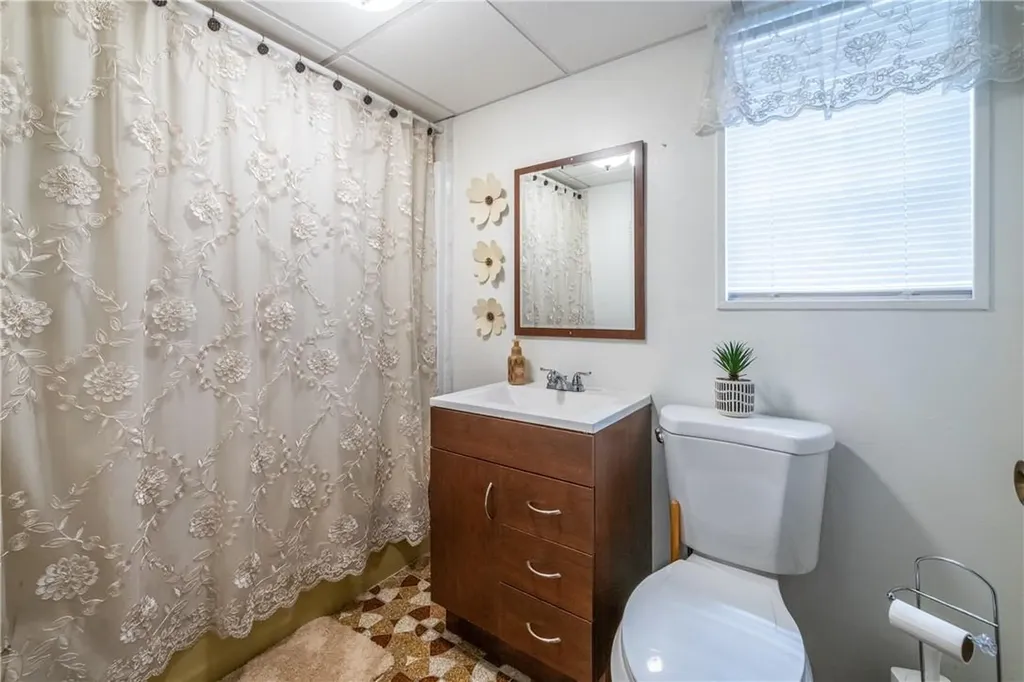 3258 Glennon Place Bronx NY 10465