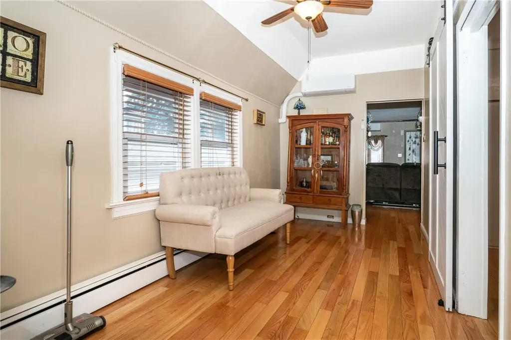 3258 Glennon Place Bronx NY 10465