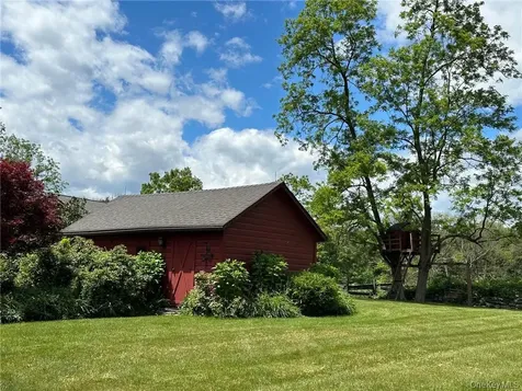 477 Canoe Hill Road Millbrook NY 12545