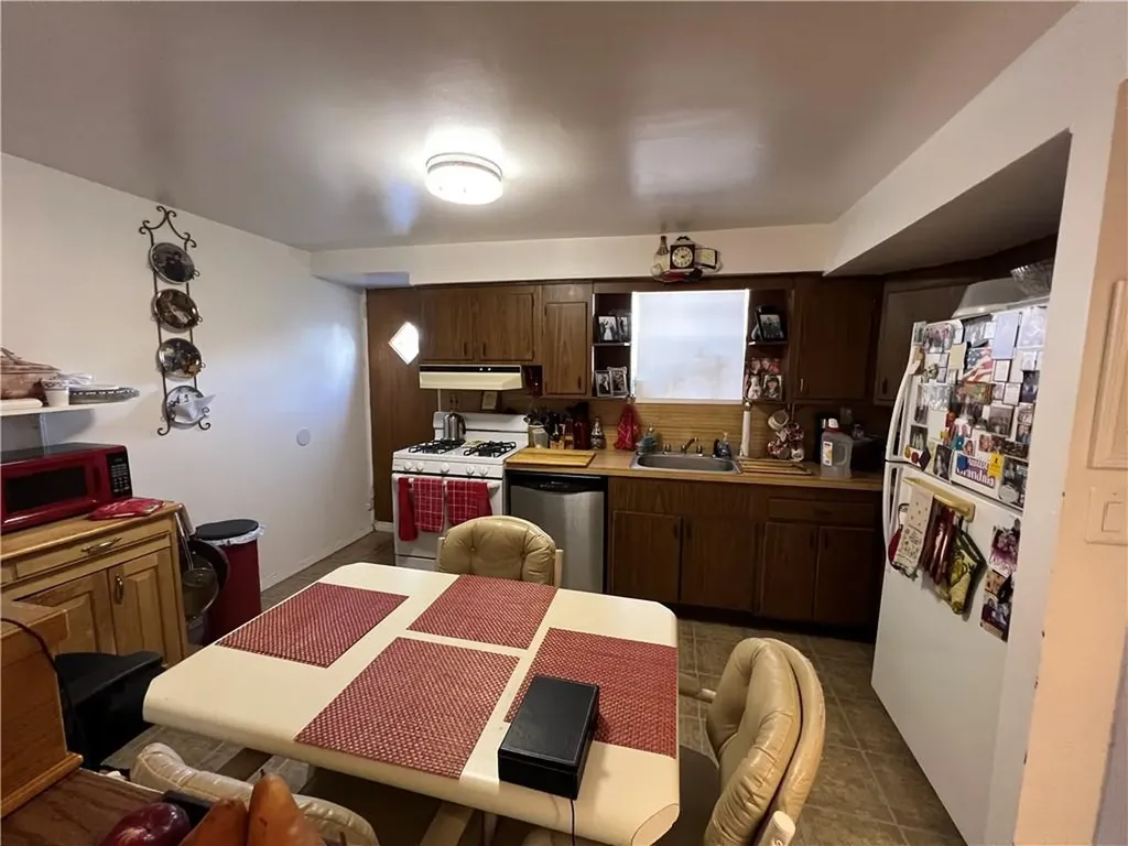 40 Staunton Street Yonkers NY 10704