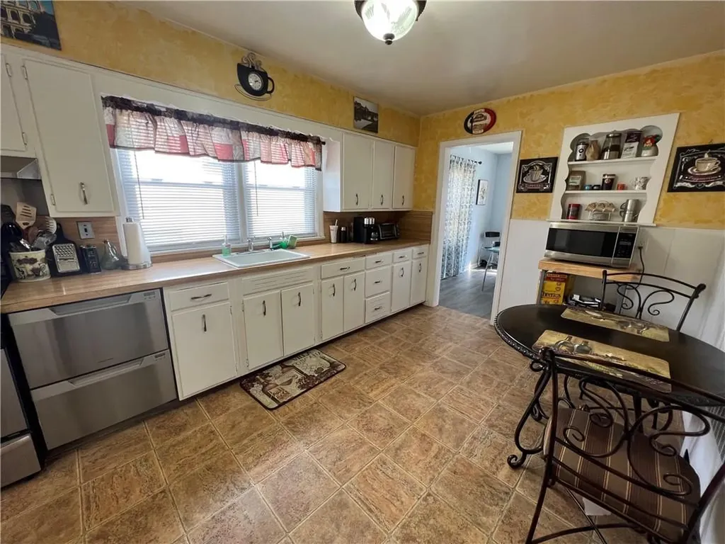 40 Staunton Street Yonkers NY 10704