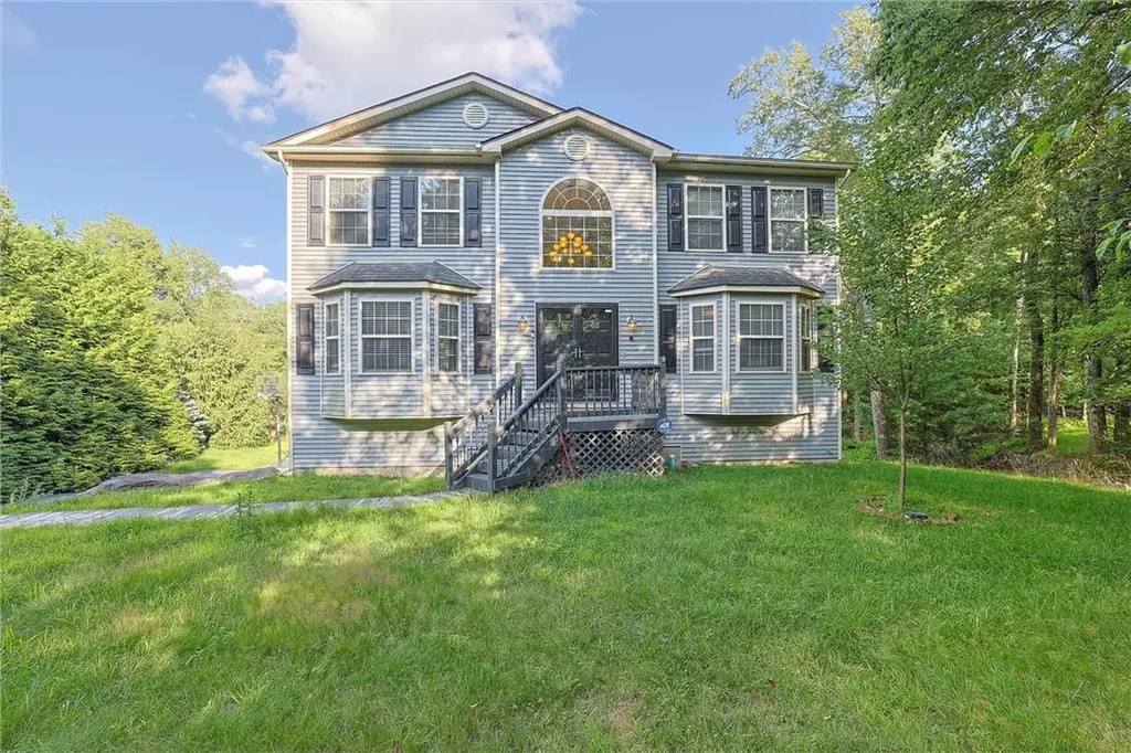 68 Pebble Path Rock Hill NY 12775