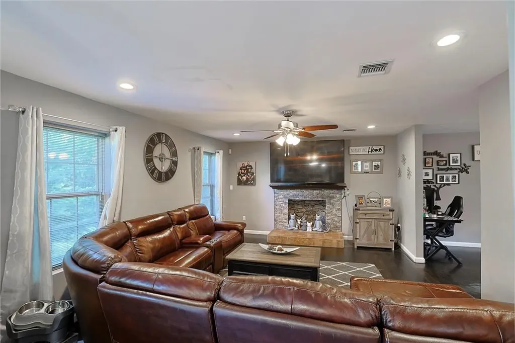 68 Pebble Path Rock Hill NY 12775