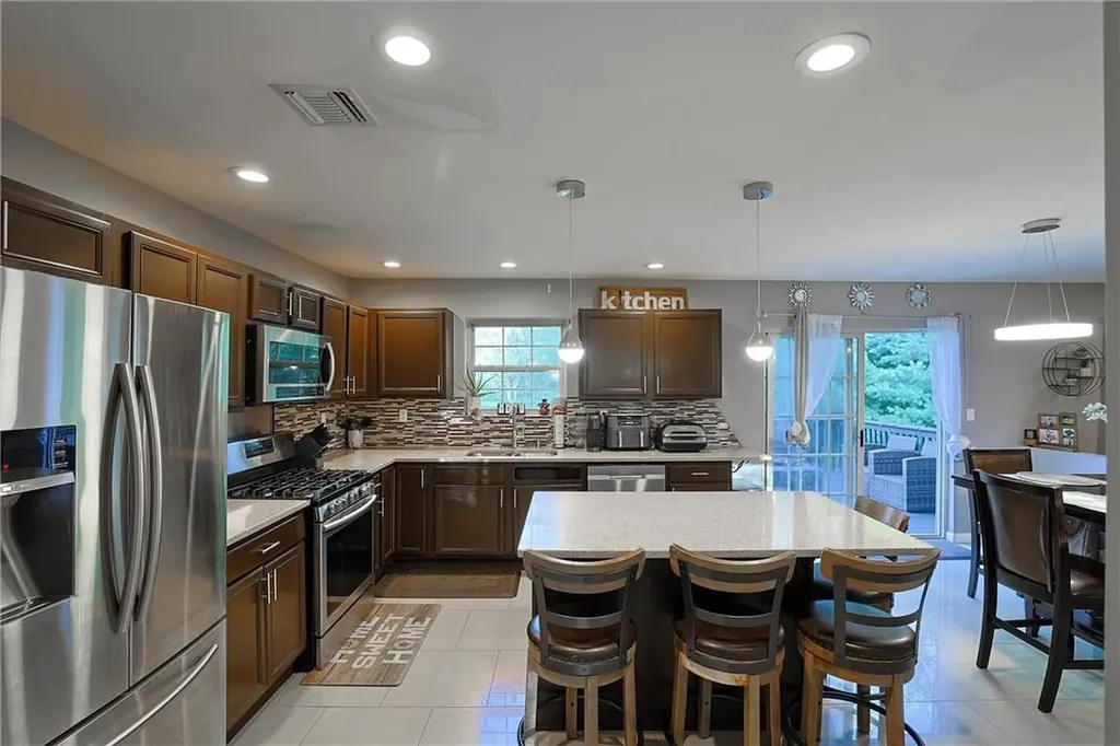 68 Pebble Path Rock Hill NY 12775