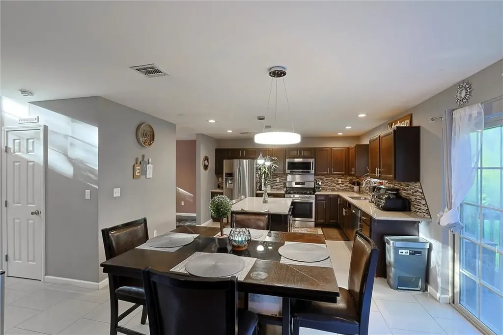 68 Pebble Path Rock Hill NY 12775