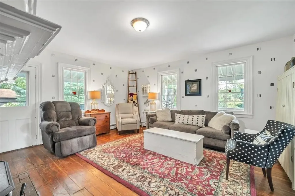 10 Bowman Lane Walden NY 12586