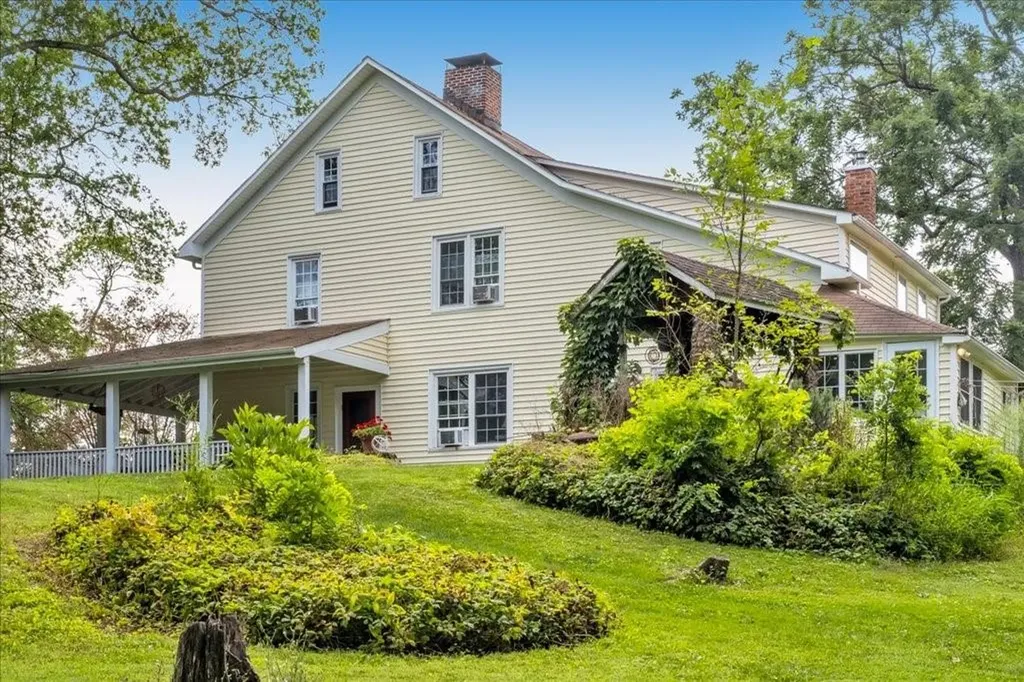 10 Bowman Lane Walden NY 12586