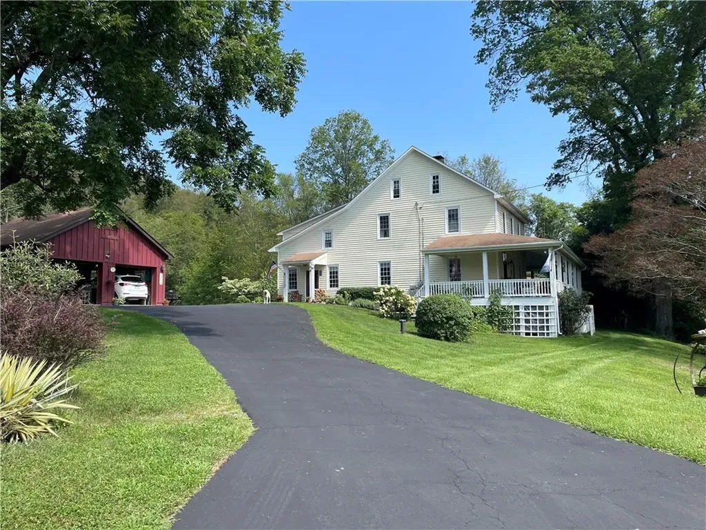 10 Bowman Lane Walden NY 12586