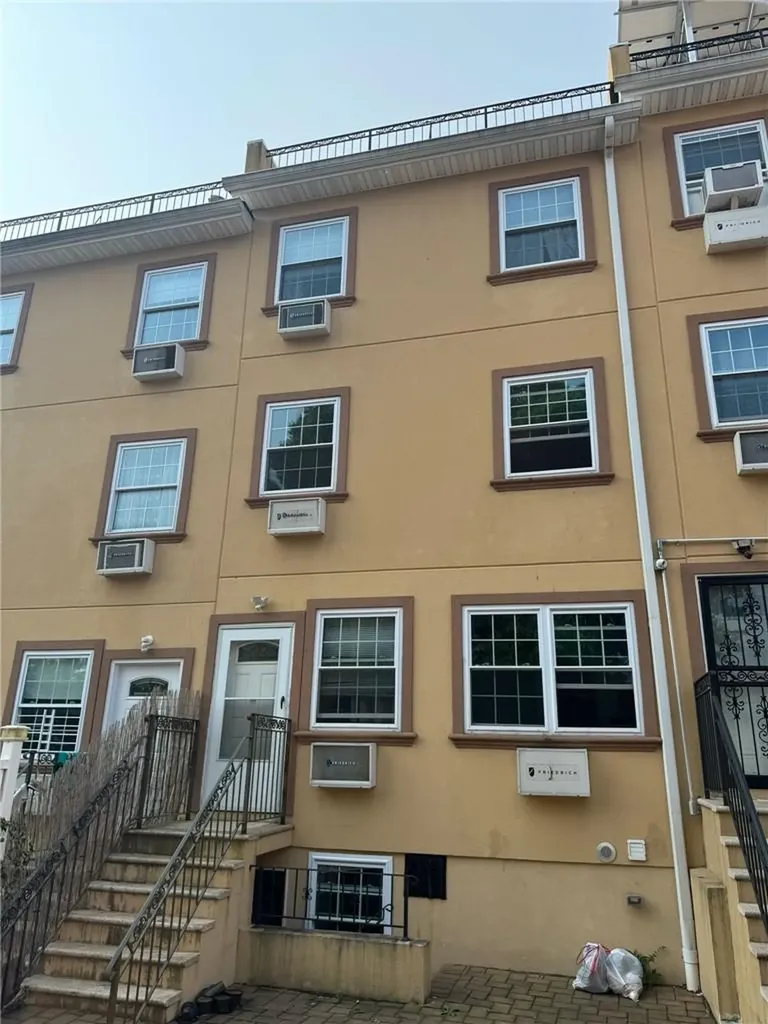 1107 Adee Avenue Bronx NY 10469