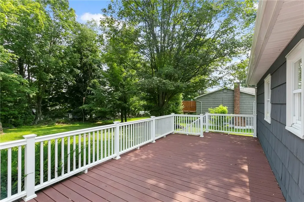 5 Summit Road Mahopac NY 10541