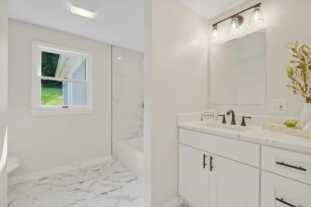 184 Beach Road Poughquag NY 12570