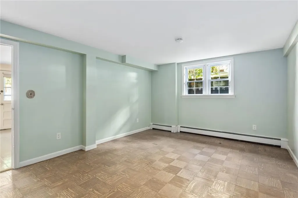 8 Colonial Lane Valhalla NY 10595