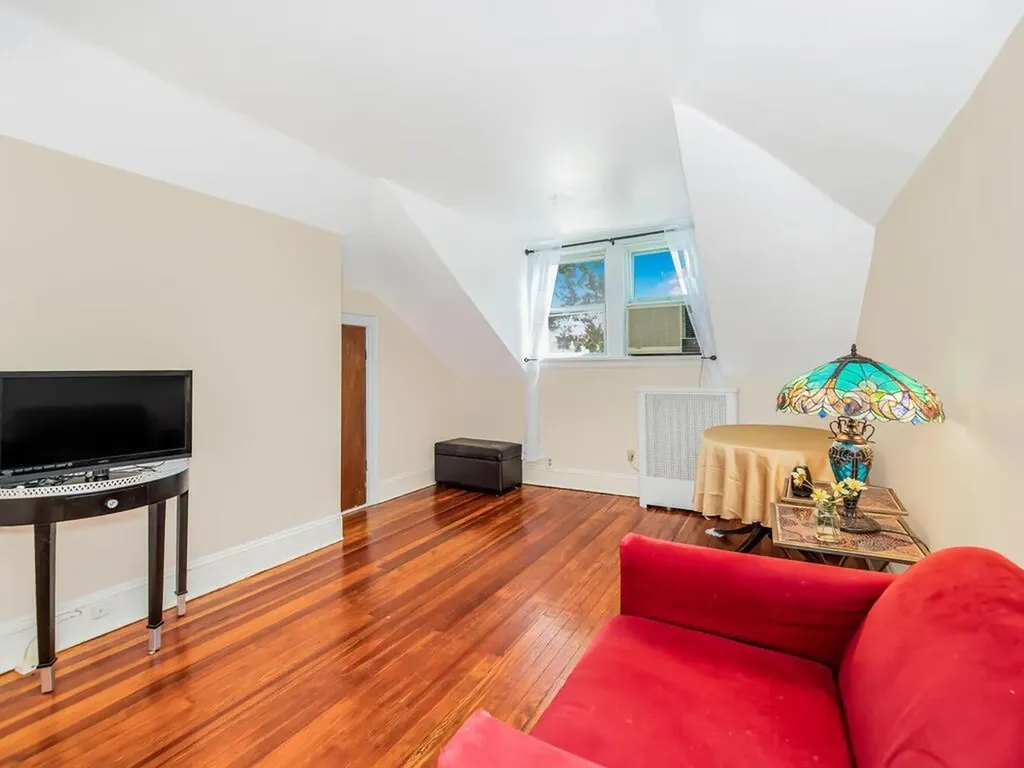 3220 Mickle Avenue Bronx NY 10469