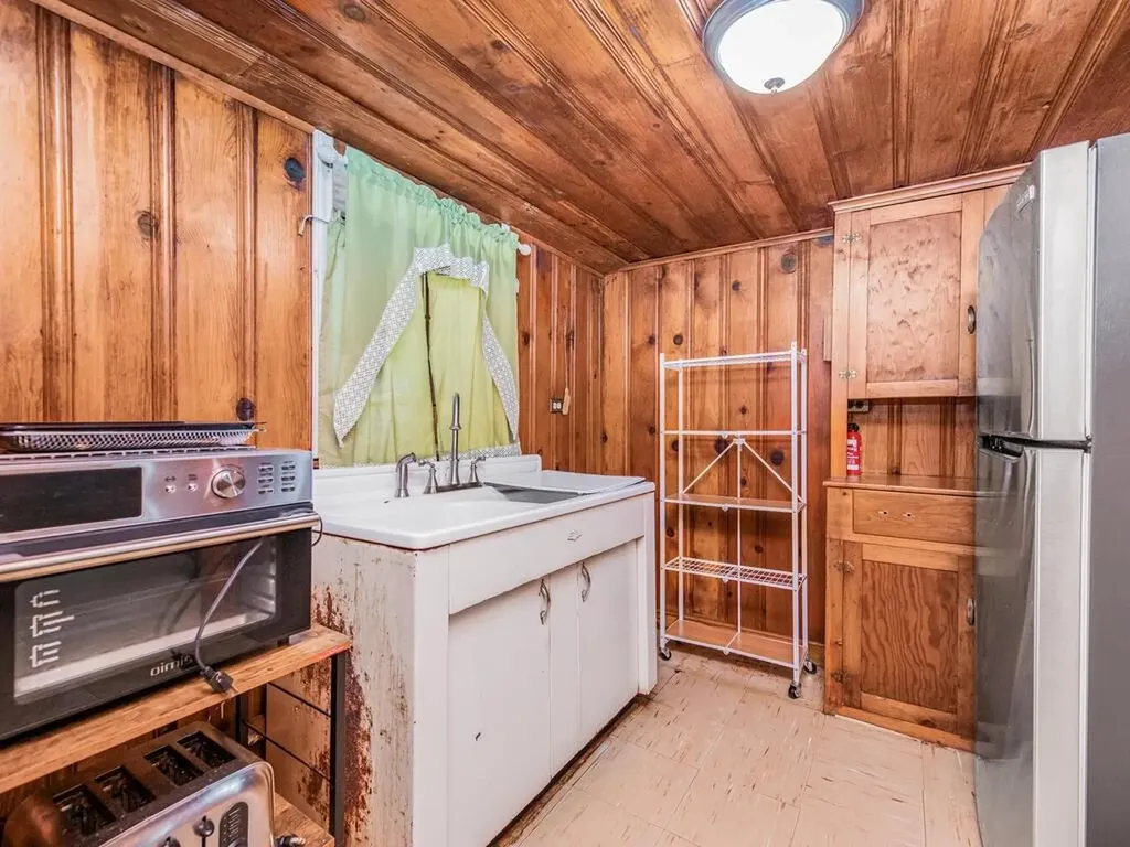 3220 Mickle Avenue Bronx NY 10469
