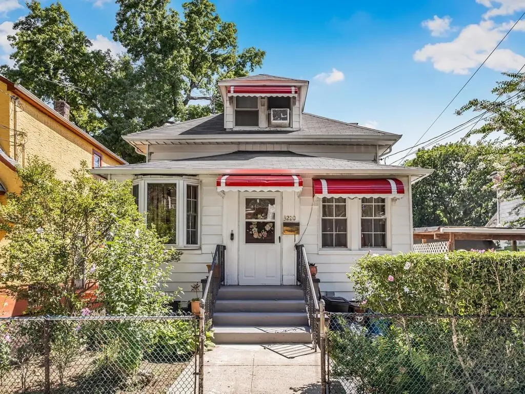 3220 Mickle Avenue Bronx NY 10469