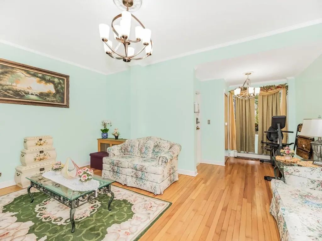 3220 Mickle Avenue Bronx NY 10469